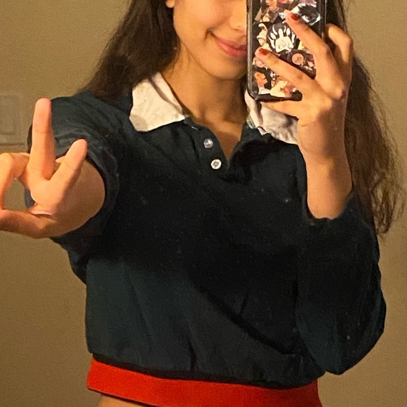 Red Green White Cropped Quarter Buttoned Shirt - Picture 2 of 2